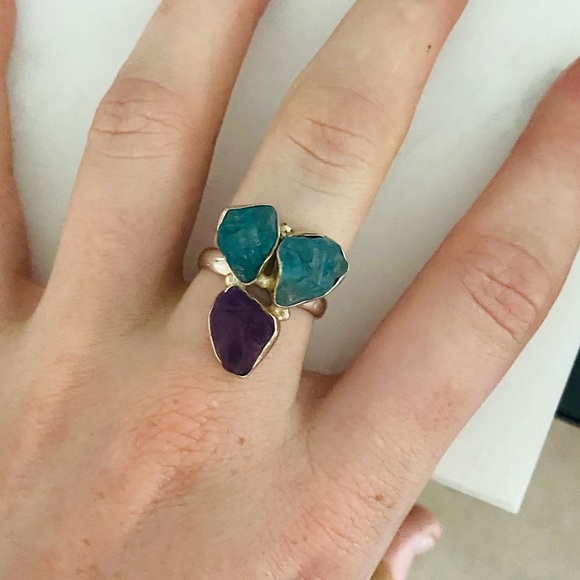 Rough cut amethyst trio, sterling silver setting. - Picture 10 of 15